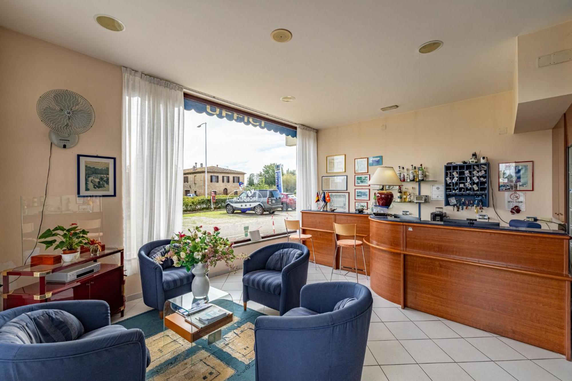 1000 Miglia Hotel Monteroni dʼArbia Kültér fotó
