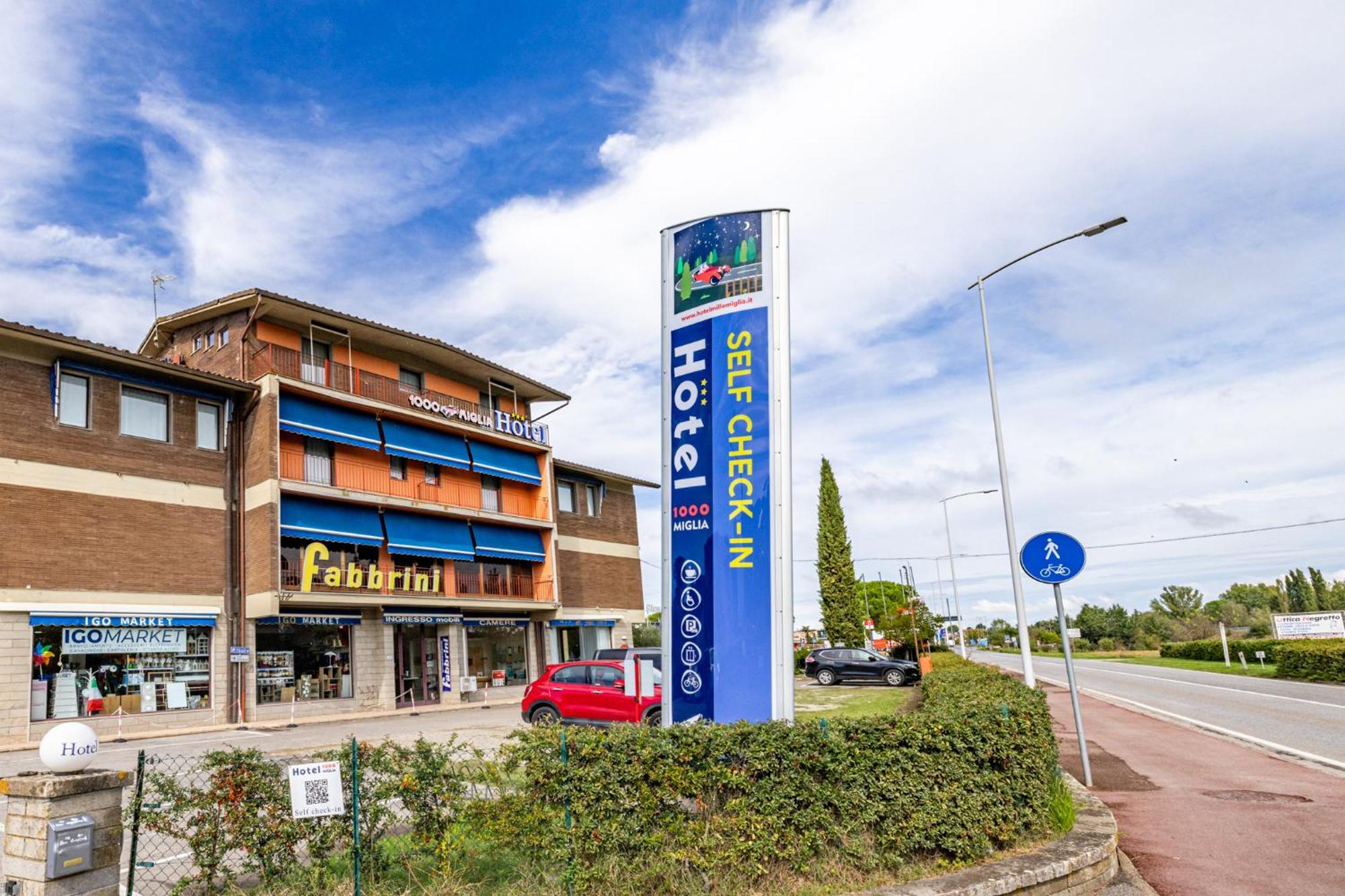 1000 Miglia Hotel Monteroni dʼArbia Kültér fotó